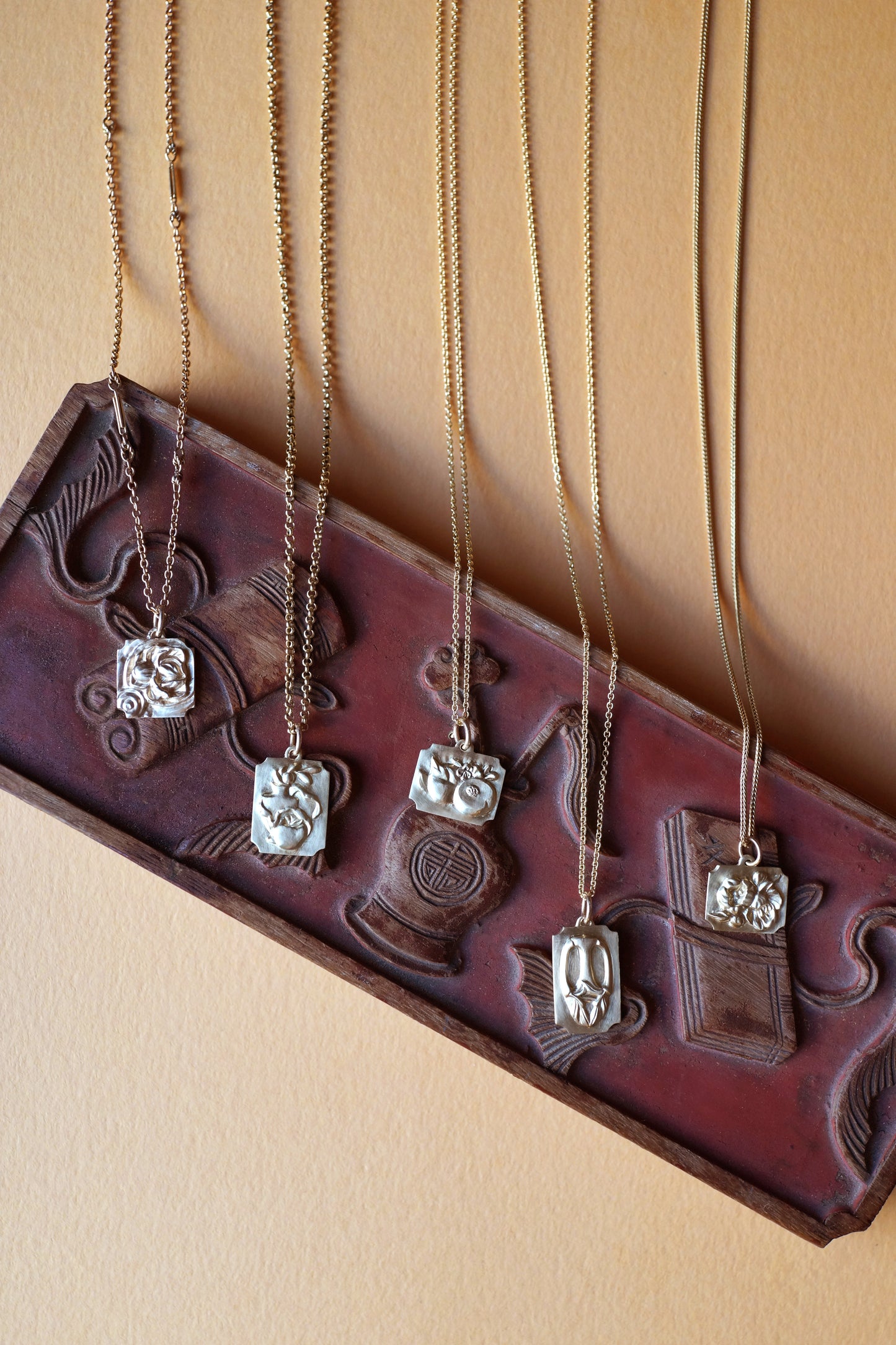 Relievo Necklace - Peaches and Pit “Tenderhearted”