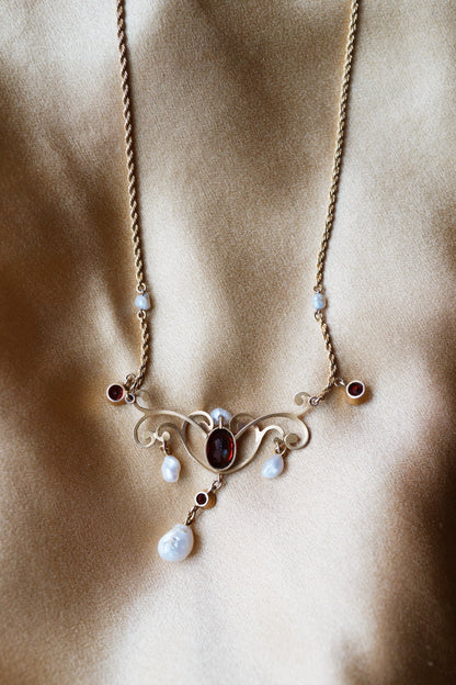 Art Nouveau Garnet and Pearl Festoon Necklace