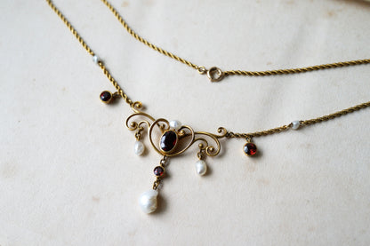 Art Nouveau Garnet and Pearl Festoon Necklace