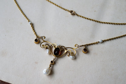 Art Nouveau Garnet and Pearl Festoon Necklace