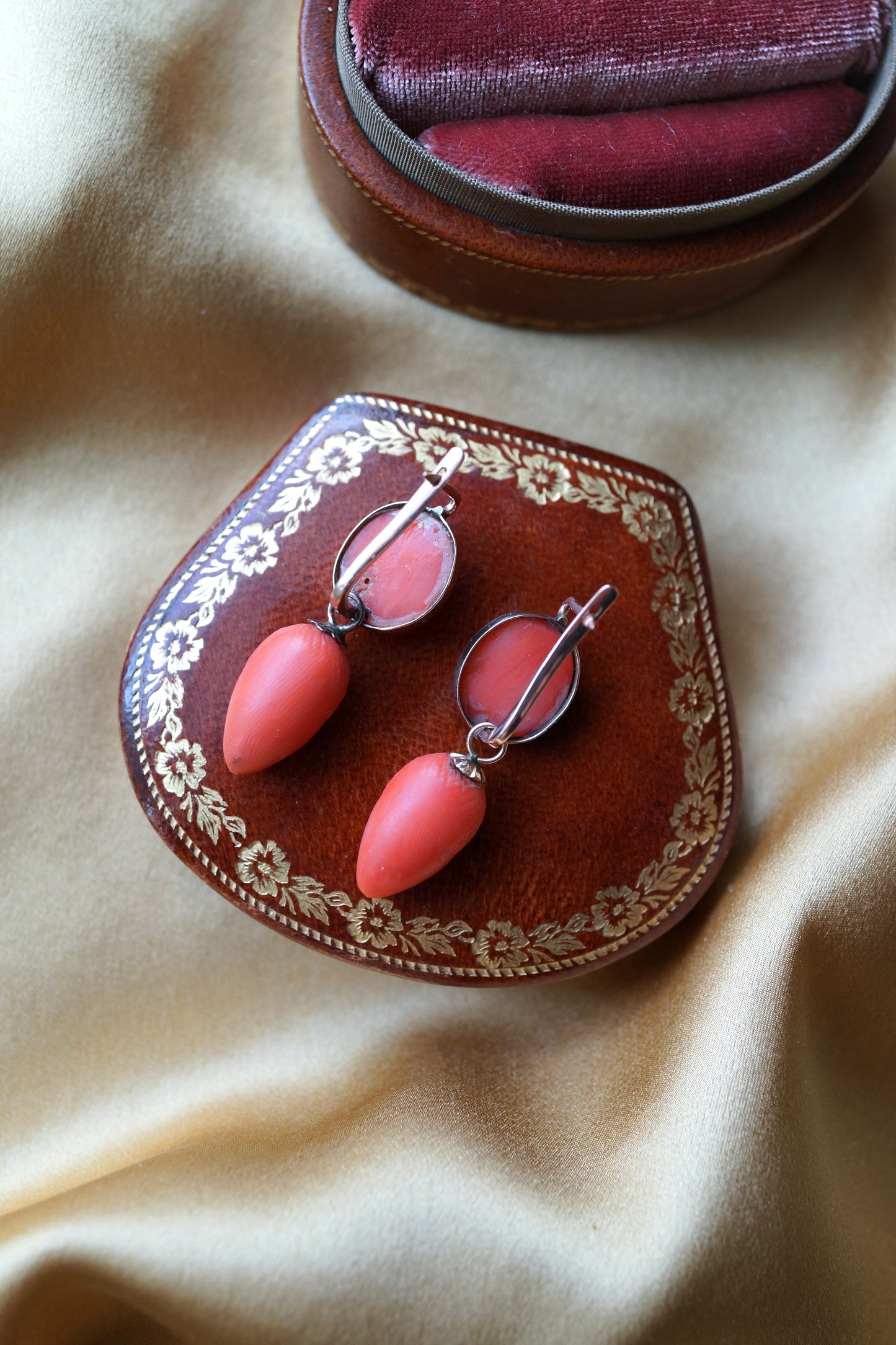 Victorian Grand Tour Day to Night Earrings with Acorns c.1850